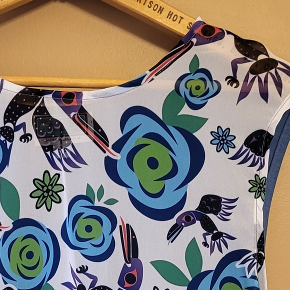 Ay Lelum. Sleeveless hummingbird print tank top in blue & green. Wm S. NWOT - Picture 5 of 5